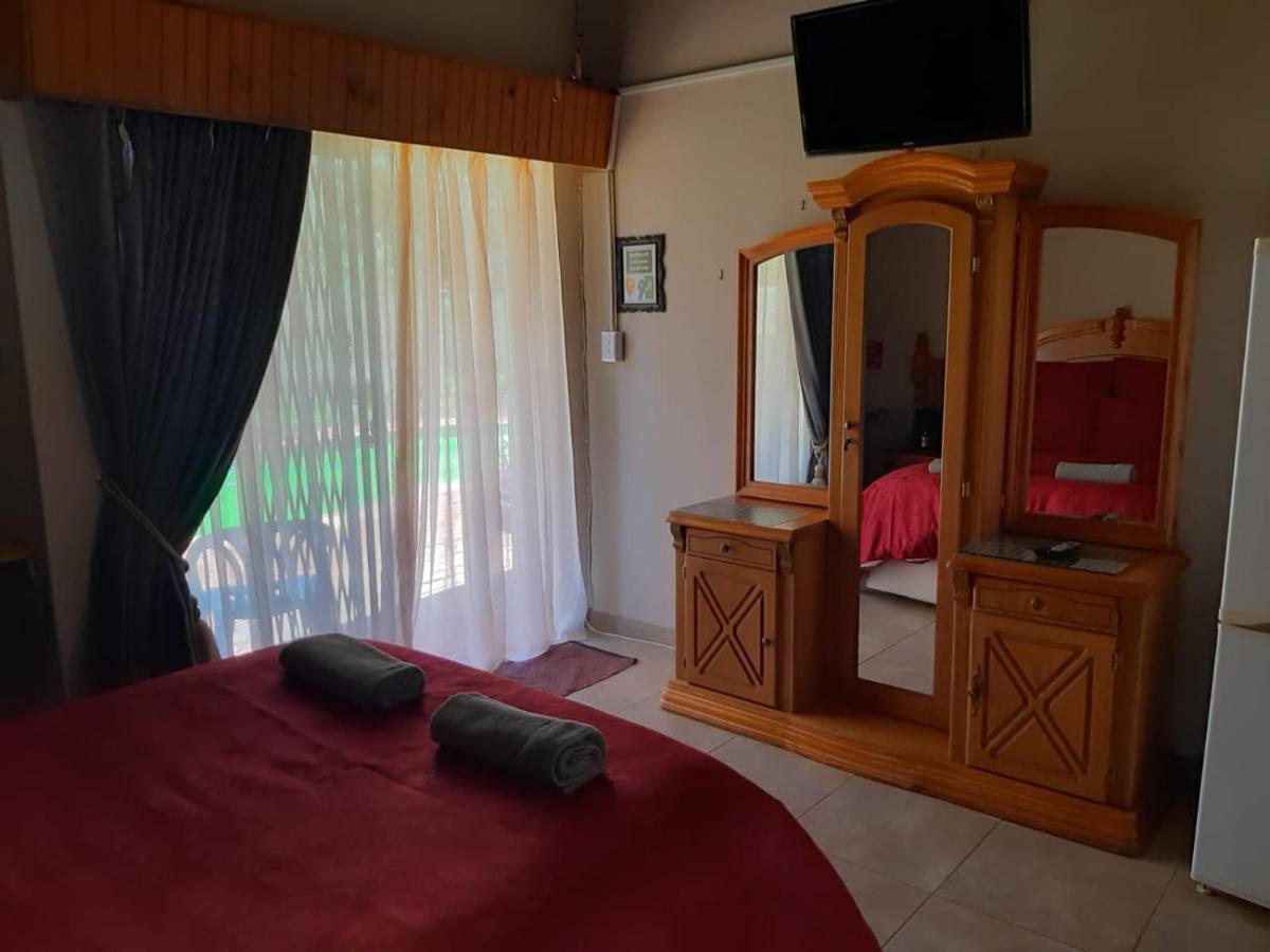 Chariots Guest House Polokwane Exterior foto